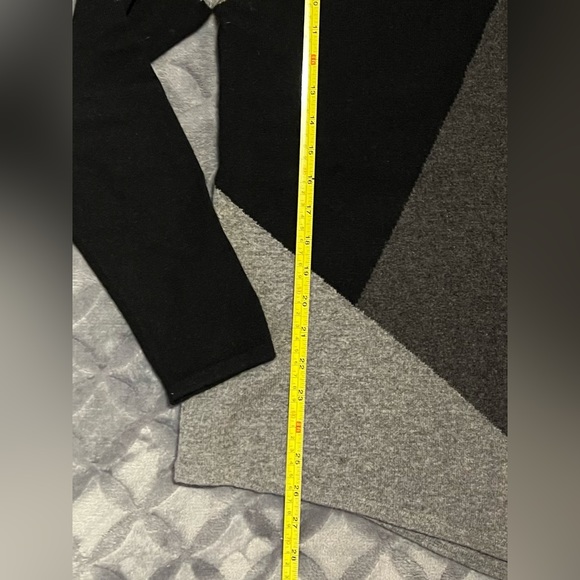 💫 Gorgeous NWOT Cashmere Kinross Sweater - Picture 9 of 10